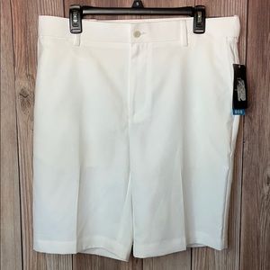 NWT PGA TOUR golf shorts!